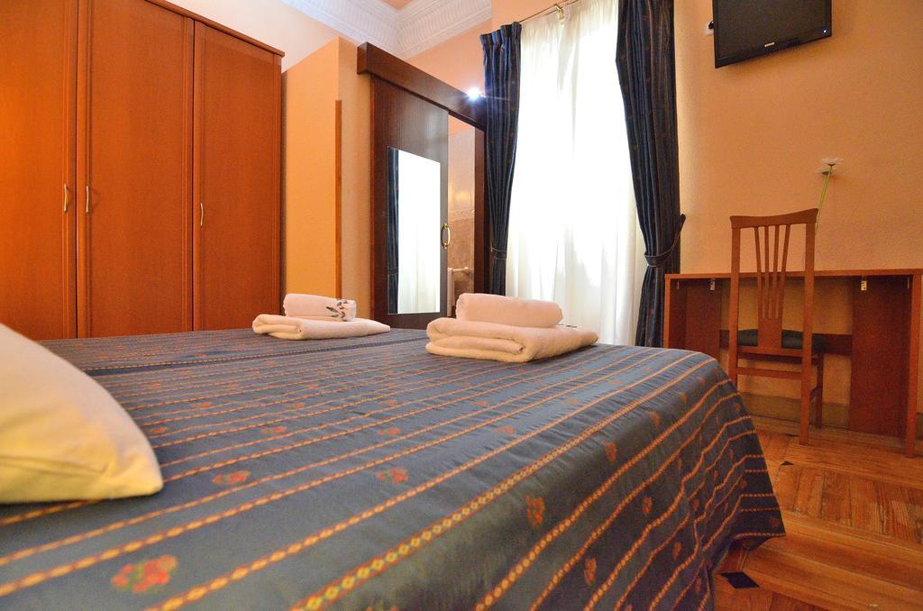 Guest house Romero Gran Via Madrid